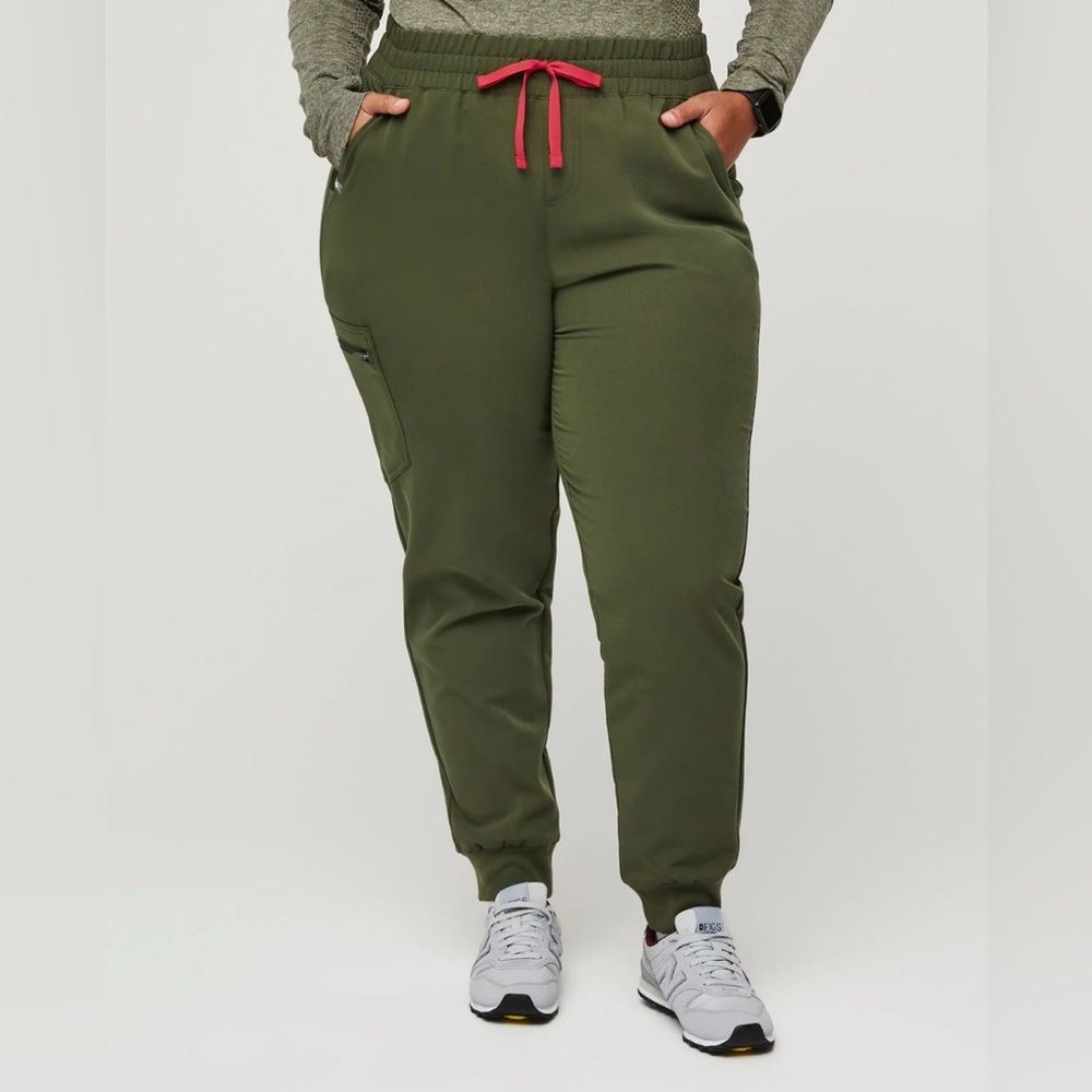 Figs Zamora high waisted jogger scrub pants in dark olive size XXS